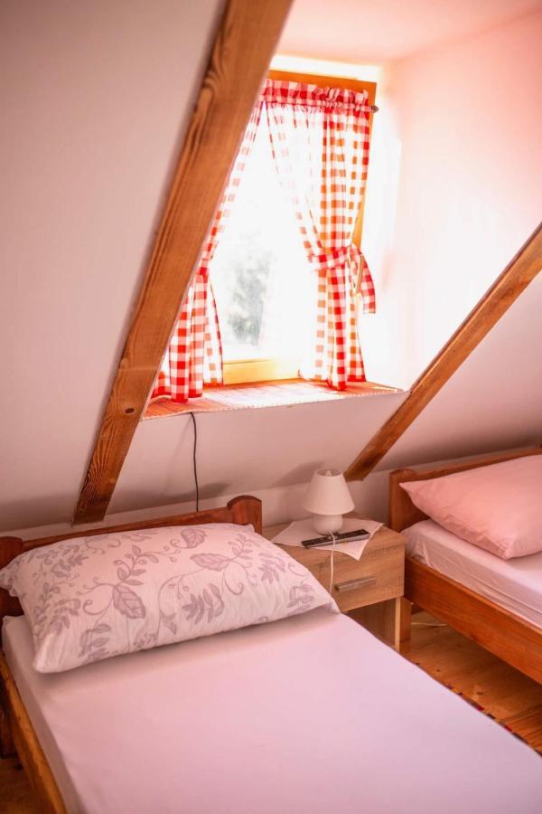 Gresna Pilnica Hotel Klenovnik Kültér fotó